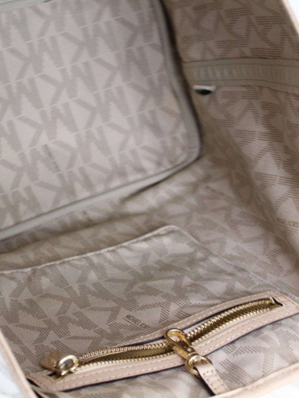 Michael Kors Large Logo Tote Cream Tan MK Shoulder Bag PVC Leather - Picture 13 of 13
